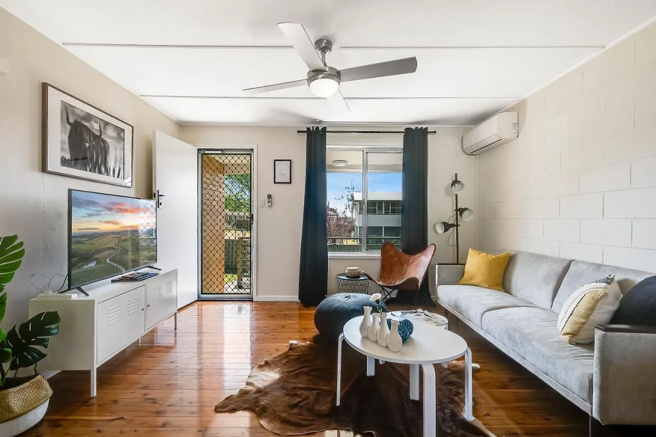 The Cowhide Cabin - Comfy, Family Friendly Stays In Toowoomba Apartment